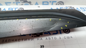 Накладка дверей нижня передня права Audi Q3 8U 16-18 тички, потерта