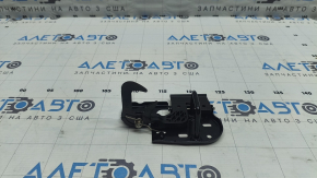 Крюк замка капота VW Touareg 11-17