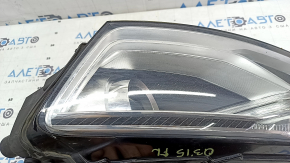 Фара передня ліва в зборі Audi Q3 8U 16-18 ксенон, під полірування, подряпини, жовтий DRL