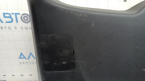 Обшивка дверей багажника нижня Hyundai Tucson 22-26 чорна, з ручкою, подряпини, потерта