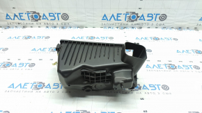 Нижня кришка корпусу повітряного фільтра Toyota Sienna 21-26