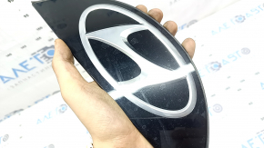 Значок дверей багажника Hyundai Tucson 22-24 подряпини значок