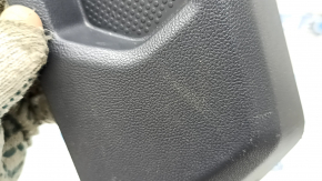 Накладка обшивки арки багажника права VW Tiguan 18-24 чорна під 3 ряди, подряпини