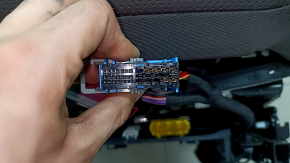 Пассажирское сиденье Mercedes W167 GLE 350 450 20-26 с airbag, электро с памятью, подогрев, вентиляция, массаж, кожа коричневая, перфорация, отсутствует фрагмент кранштейна