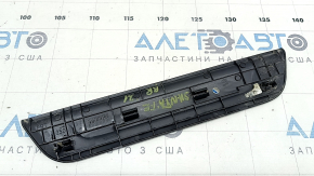 Накладка порога ззаду права зовнішня Hyundai Santa FE 19-23 чорна