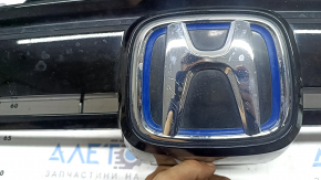 Решетка радиатора grill в сборе Honda CRV 20-22 со значком, hybrid, под радар, царапины на эмблеме