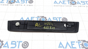 Накладка порога задняя левая внешняя Toyota Camry v55 15-17 usa черная, с хромированной накладкой, потерта, замята