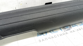 Накладка порога передня ліва Hyundai Santa FE 21-23 чорна, подряпини