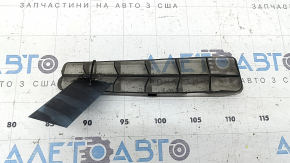 Решетка сетка воздухоприемника Audi Q5 8R 09-17 порвана сетка