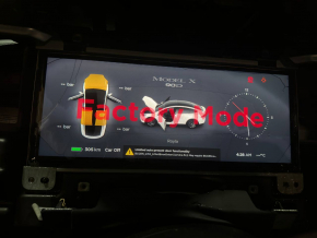 Щиток приборов Tesla Model S 12-20 64к, потек дисплей