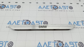 Вставка накладки порога передня ліва BMW X5 G05 19-23 хром BMW, з підсвічуванням, подряпини, окислена, тичка
