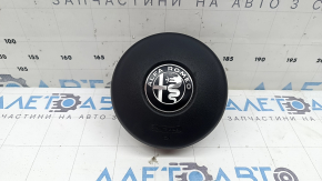 Подушка безопасности airbag в руль водительская Alfa Romeo Giulia 17-23 черная, царапины, вмятина
