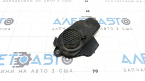 Кришка помпи Audi A4 B8 08-16 2.0T пластик