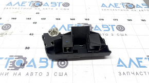 Клема плюсова АКБ Ауді A4 B8 08-16 без піропатрона, в багажнику