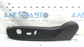 Накладка боковая водительского сидения левая VW Passat b8 16-19 USA черная, под электро