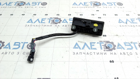 Камера заднего вида с ручкой и кнопкой открывания багажника Audi A3 8V 15-20 4d, 5d