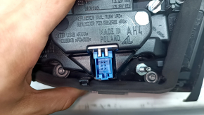 Фонарь внутренний крышка багажника левый Audi A3 8V 17-20 4d LED, потерт