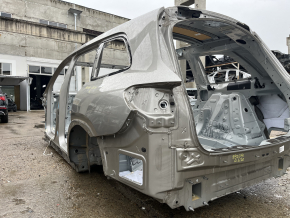 Чверть крило ззаду ліва Mercedes X167 GLS 450 580 20-26 на кузові, срібло, вм'ятинка, тички