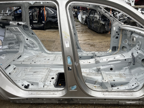 Стійка кузова центральна права Mercedes X167 GLS 450580 20-26 на кузові