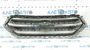 Решетка радиатора grill Ford Escape MK3 17-19 рест, серая, с хромом, с эмблемой, тычки