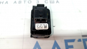 Кнопка відкриття кришки багажника Audi A3 8V 17-20 чорна з накладкою
