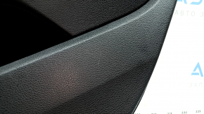 Обшивка двери карточка задняя правая Audi A3 8V 15-20 4d, 5d, черная, кожа, подлокотник кожа черная, с пищалкой, серый молдинг,  царапины