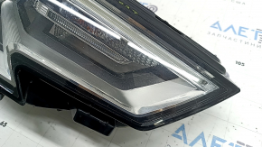 Фара передня права в зборі Audi A3 8V 17-20 xenon hid з нижнім кріпленням, під полірування, подряпини, жовтий DRL