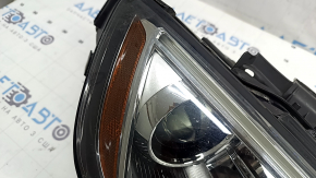 Фара передня права в зборі Audi A3 8V 17-20 xenon hid з нижнім кріпленням, під полірування, подряпини, жовтий DRL