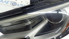 Фара передня ліва в зборі Audi A3 8V 17-20 xenon hid з нижнім кріпленням, під полірування, подряпини, жовтий DRL
