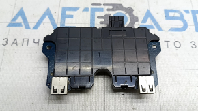 USB AUX роз'єм Tesla Model 3 18-23