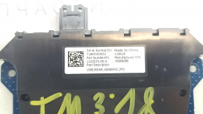 USB AUX роз'єм Tesla Model 3 18-23