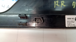 Вставка накладки порога ззаду права BMW X7 G07 19-26 хром з підсвічуванням під 6 місць, individual, подряпини