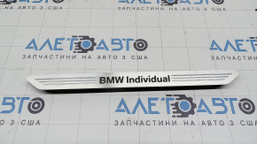 Вставка накладки порогу передня права BMW X7 G07 19-26 хром з підсвічуванням, individual, подряпини