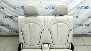 Задній ряд сидінь 3 ряд BMW X7 G07 19-22 електричний, підігрів, під 6 місць, шкіра Vernasca, Elfenbein-Weiss, під хімчистку, надрив накладки клямок ременів безпеки