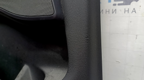 Обшивка дверей картка задня ліва BMW X7 G07 19-22 під шторку, шкіра чорна Schwarz, вставка під дерево, з ручкою, підлокітник та вставка шкіра Elfenbein-Weiss, подряпини, під хімчистку, надриви
