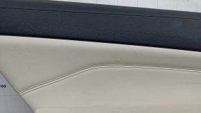 Обшивка дверей картка задня ліва BMW X7 G07 19-22 під шторку, шкіра чорна Schwarz, вставка під дерево, з ручкою, підлокітник та вставка шкіра Elfenbein-Weiss, подряпини, під хімчистку, надриви