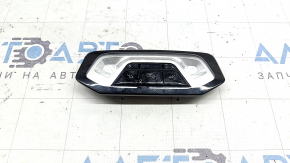Плафон освещения задний BMW X7 G07 19-22 царапина