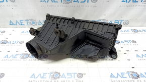 Нижня кришка корпусу повітряного фільтра Jeep Cherokee KL 19-23 2.0T тріщини у кріпленнях