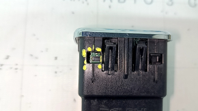 USB Hub, AUX центральной консоли Jeep Cherokee KL 14-20 сломано крепление накладки