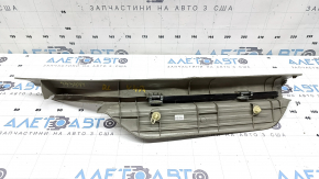 Накладка порога задняя левая Toyota Camry v40 07-11 бежевая, побелел пластик, царапины, под чистку