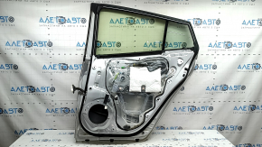 Дверь в сборе задняя правая Toyota Prius 50 Prime 17-18 серебро 1F7, потерта, царапины на накладке