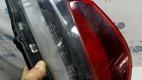 Фонарь заднего бампера правый Toyota Prius 50 Prime 17-22 затерт
