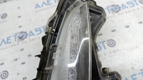 Поворотник правий Toyota Prius 50 Prime 17-22 без ПТФ, під полірування, сколи, зламане кріплення