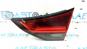 Ліхтар внутрішні двері багажника правий Nissan Rogue 21-26 галоген + LED, подряпини