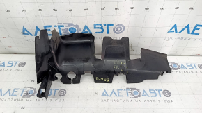 Дефлектор радіатора правий VW Passat b8 16-19 USA злам