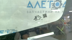 Лобове скло Toyota Prius 50 Prime 16-18 під датчик дощу, камеру, без проекції, SolarTech, подряпини