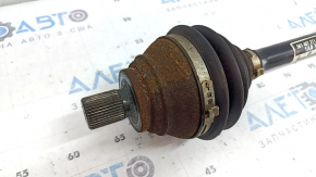 Привід піввісь передня ліва VW Passat b8 16-19 USA 1.8T, 2.0T іржава, люфт внутрішньої гранати