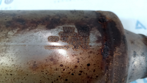 Приемная труба с катализатором VW Passat b8 16-19 USA 2.0T надорвана сетка