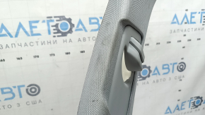 Накладка центральної стійки верхній ремінь права Audi A4 B9 18-25 сіра, під хімчистку, подряпини