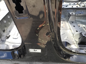 Стойка кузова центральная правая BMW X7 G07 19-26 на кузове, вмятина